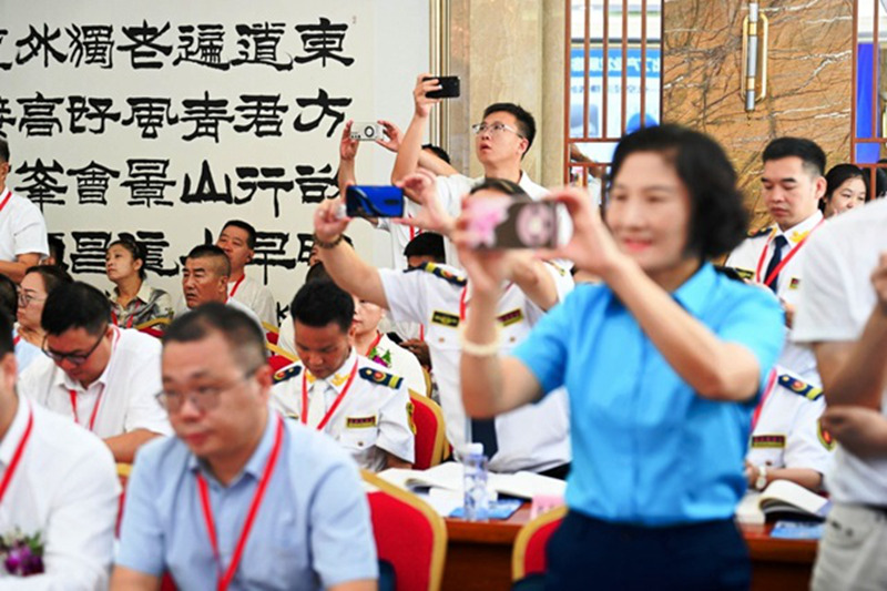 1753704211903508.jpg 3.jpg