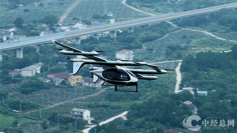 1758196864631946.jpg 峰飞.jpg