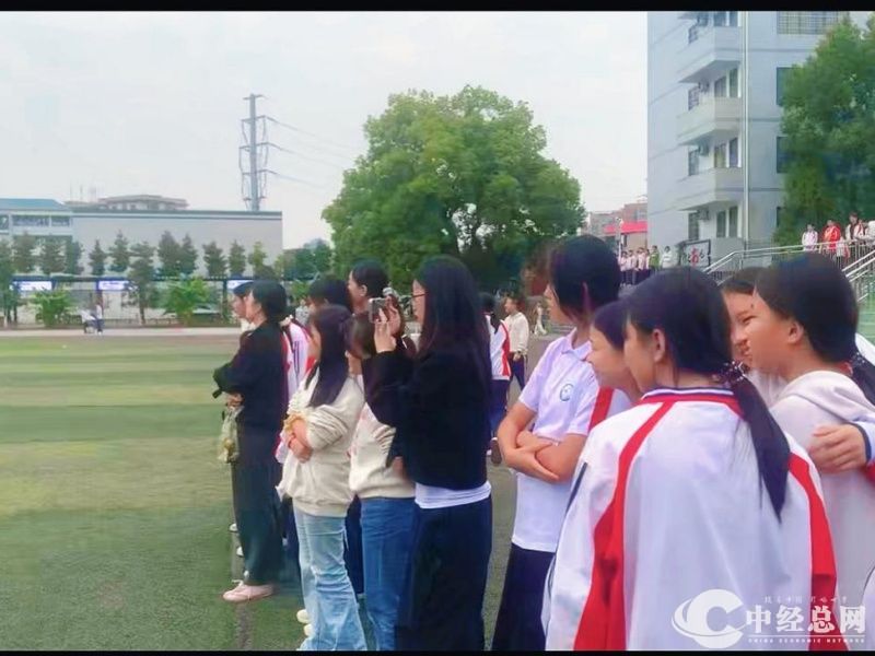 1762420895622351.jpg 4.jpg