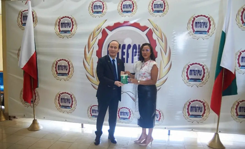 1765850216399390.jpg 7_副本.jpg